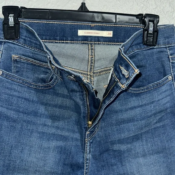 Levi’s slimming skinny jeans EUC Size 28 - Picture 6 of 12